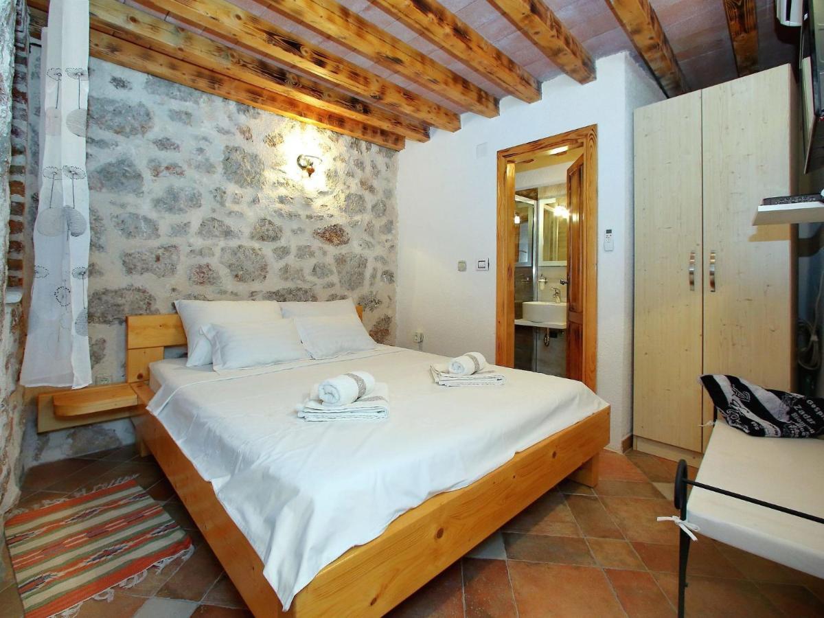 Lovely Holiday Home In Starigrad Kültér fotó