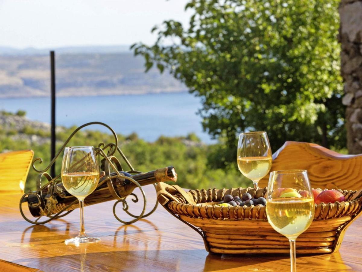Lovely Holiday Home In Starigrad Kültér fotó