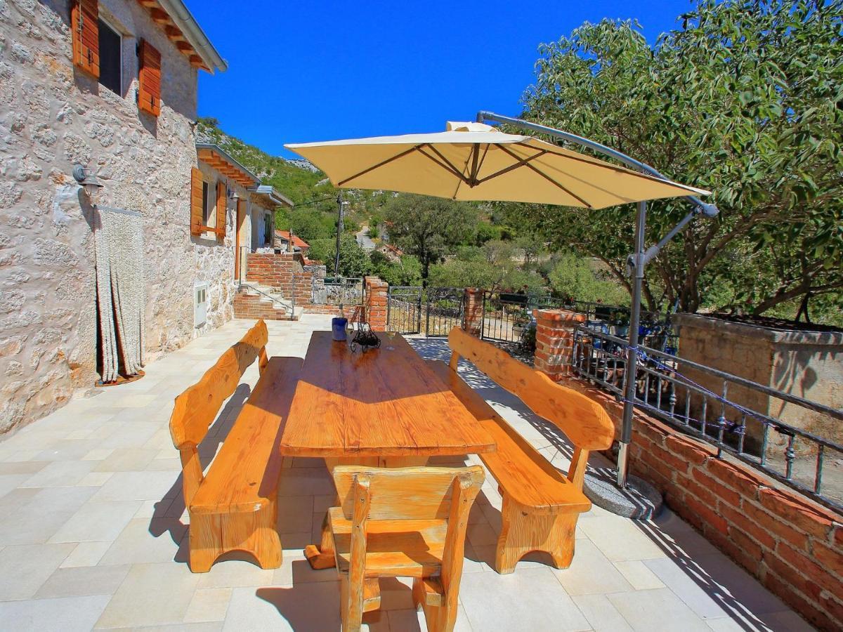 Lovely Holiday Home In Starigrad Kültér fotó