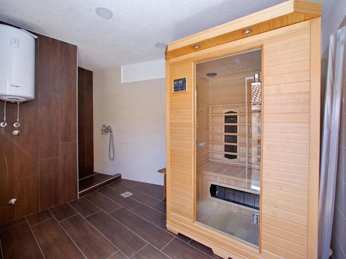 Lovely Holiday Home In Starigrad Kültér fotó